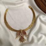 Hasli-style collar